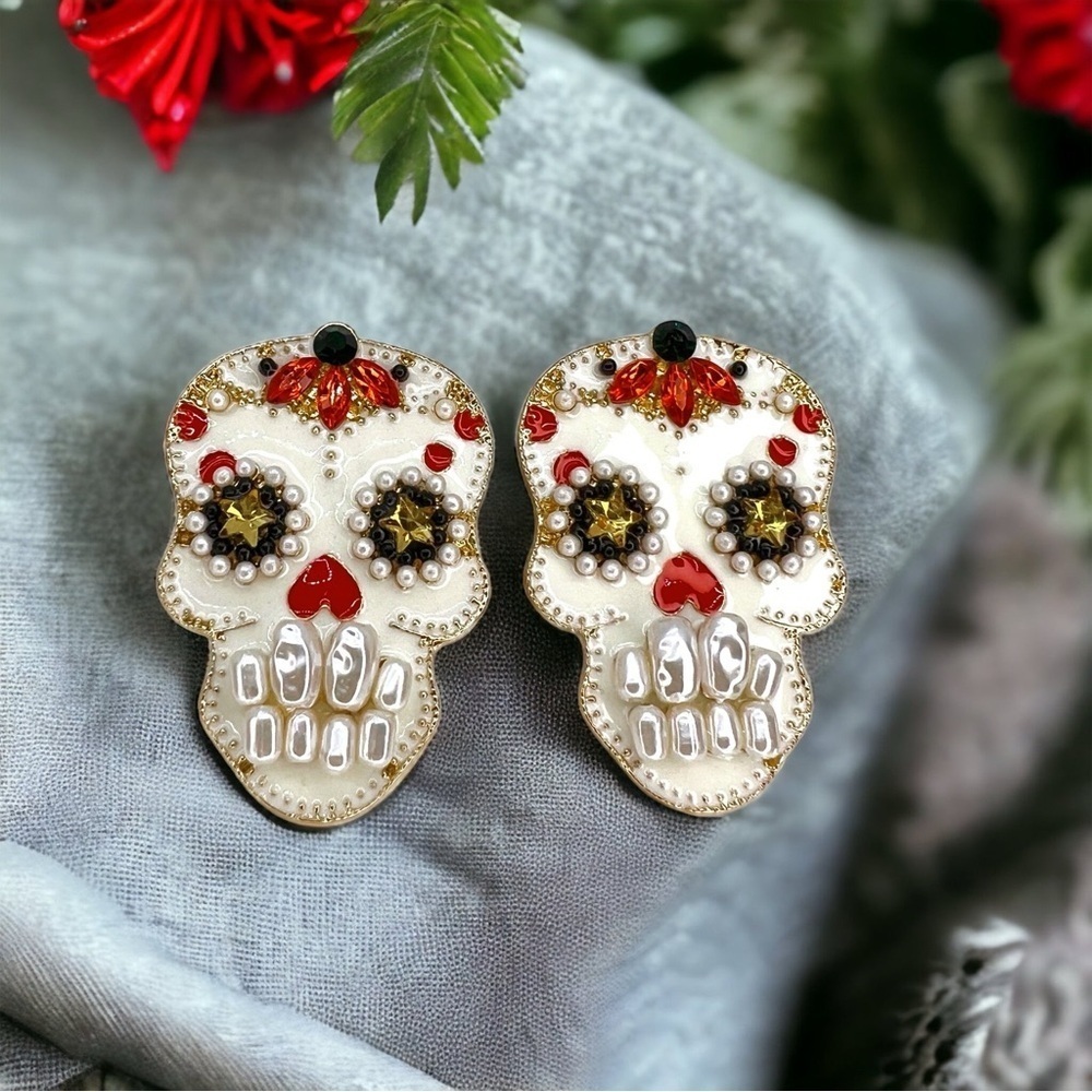 NWT Sugar Skull Earrings - Rhinestone Halloween  and Dia De Los Muertos Jewelry - Picture 8 of 8
